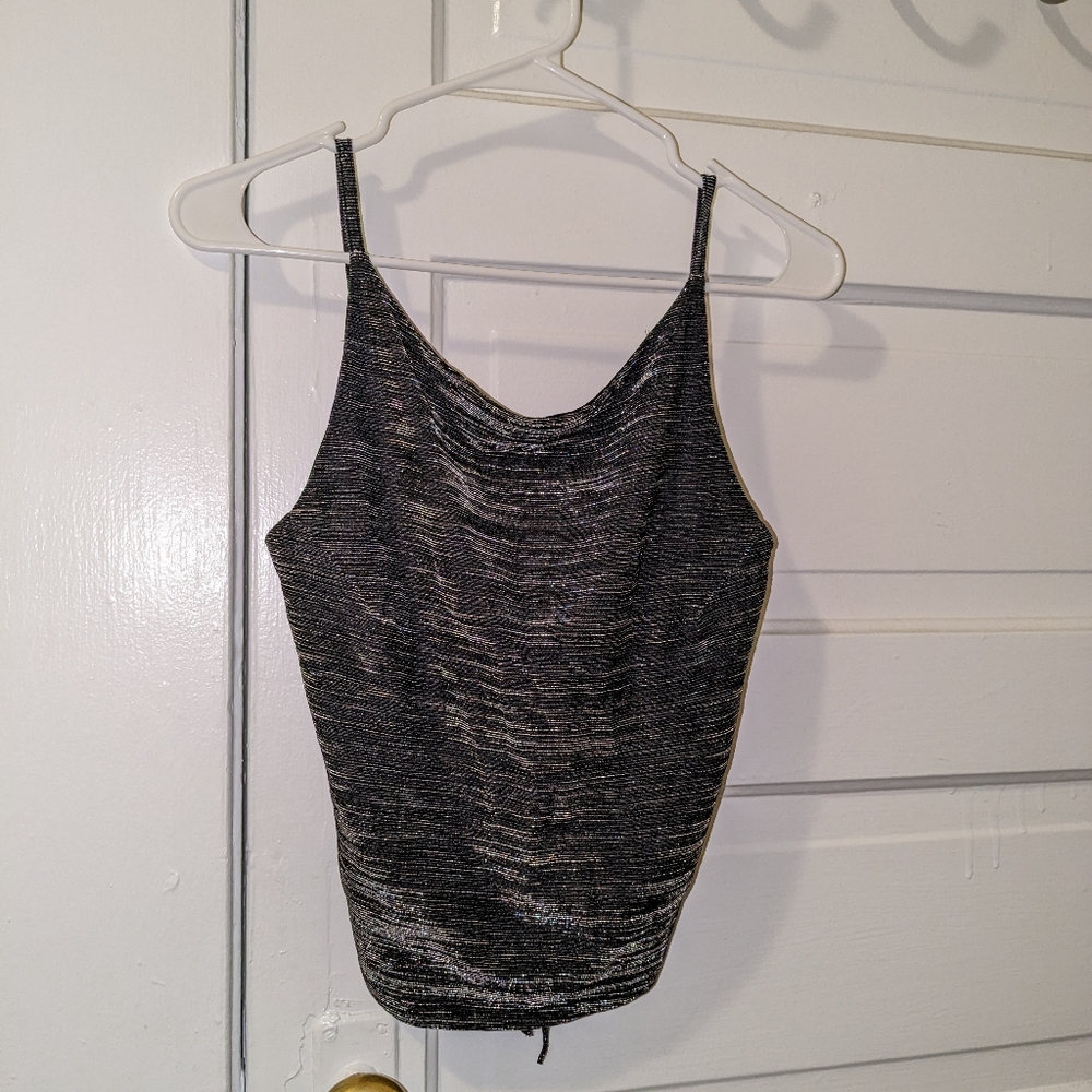Backless top